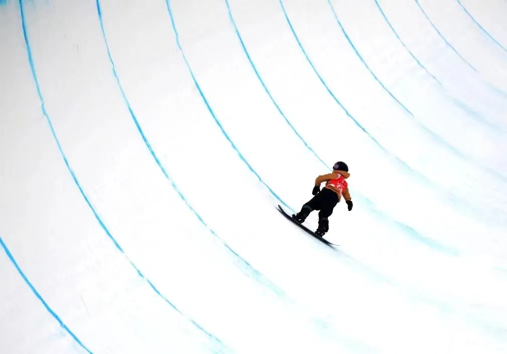 12岁“超新星”周苡竹：滑雪是我