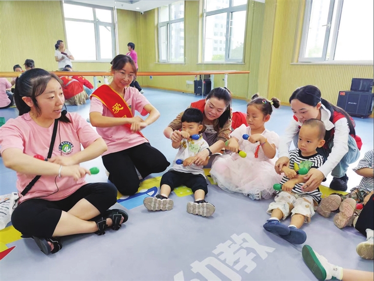 老幼共“托” 幸福多多